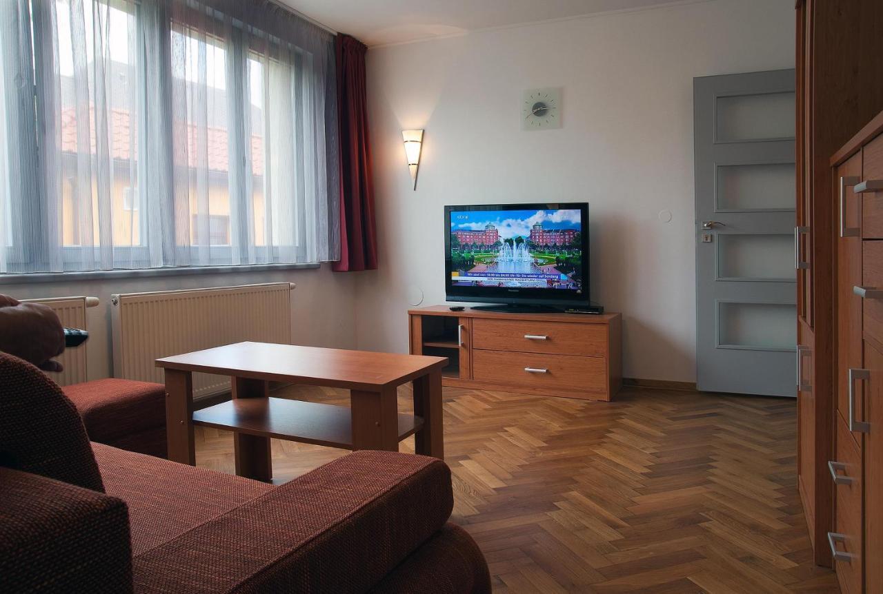 Penzion U Vinoteky Nymburk Room photo
